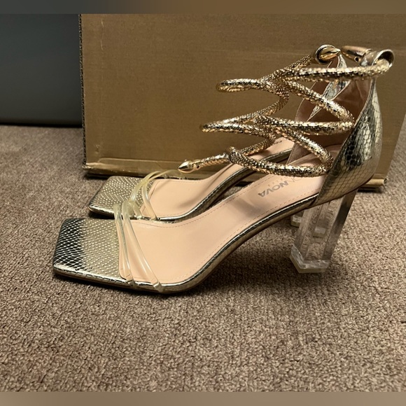 Fashion Nova Heels - Picture 4 of 4